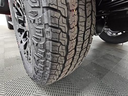 New 2026 GMC Canyon Elevation w/ Convenience Package image 43