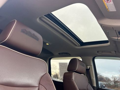 Used 2016 Chevrolet Silverado 2500 High Country w/ Duramax Plus Package image 13