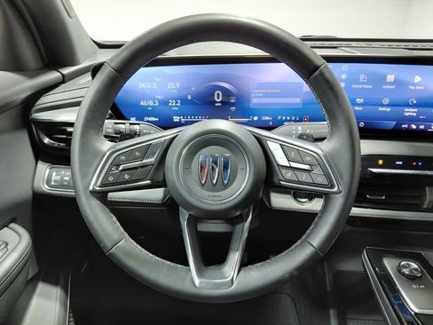 Used 2025 Buick Enclave Preferred image 28