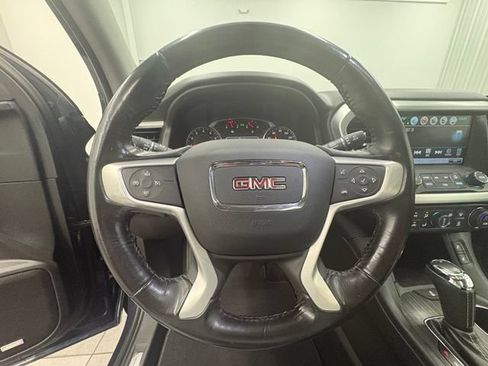 Used 2019 GMC Acadia SLT AWD/4WD image 18