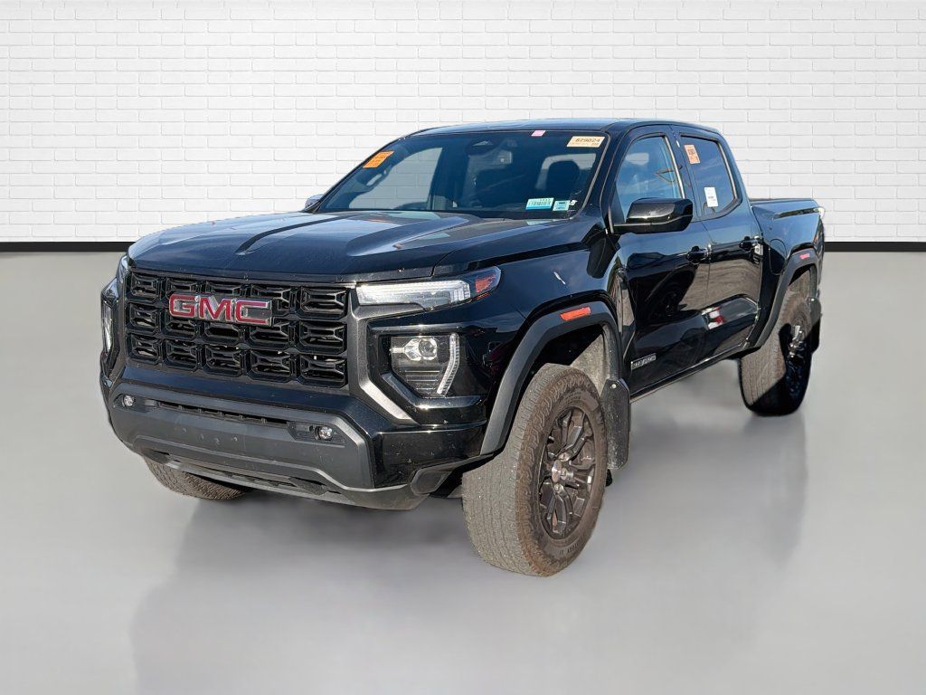 Used 2023 GMC Canyon Elevation w/ Elevation Premium Package AWD/4WD image 5