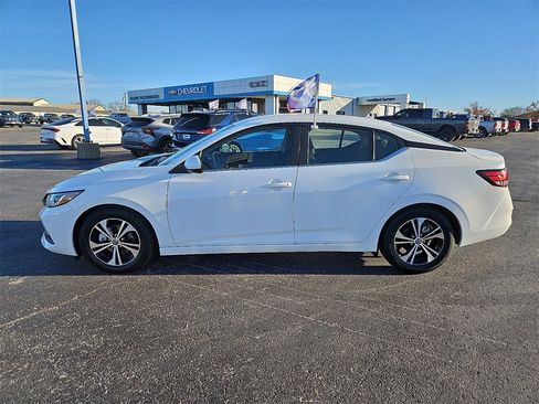 Used 2023 Nissan Sentra SV image 2