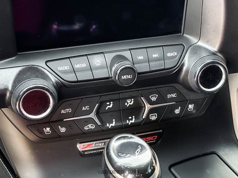 Used 2019 Chevrolet Corvette Z06 RWD image 31