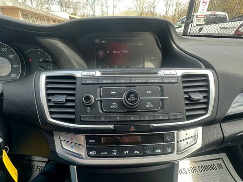 Used 2015 Honda Accord Sport image 13