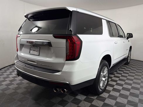Used 2024 GMC Yukon XL Denali RWD image 6