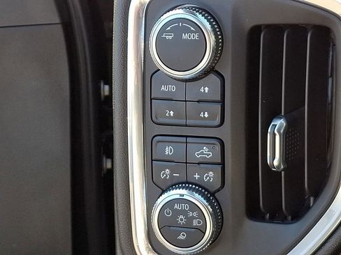 Used 2021 GMC Sierra 1500 AT4 AWD/4WD image 23