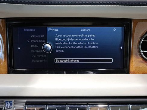 Used 2014 Rolls-Royce Phantom Drophead Coupe image 30