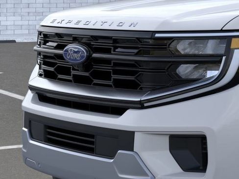 New 2026 Ford Expedition Platinum w/ Driver's Package AWD/4WD image 20