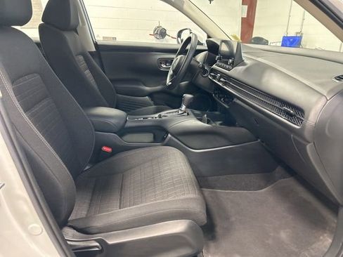 Certified 2024 Honda HR-V LX image 16