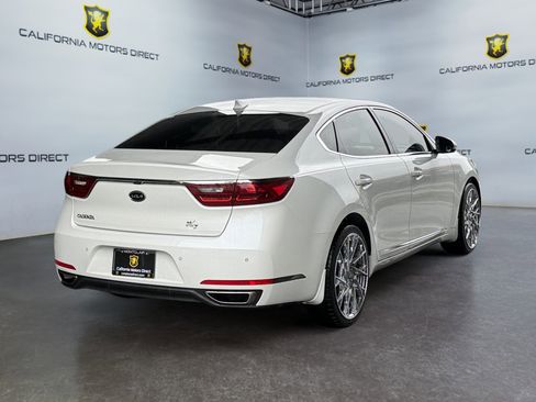 Used 2019 Kia Cadenza Premium image 4