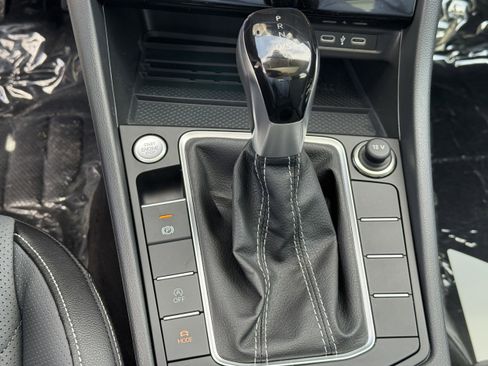 New 2025 Volkswagen Jetta SEL image 26