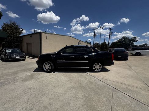 Used 2008 Cadillac Escalade EXT AWD/4WD image 1