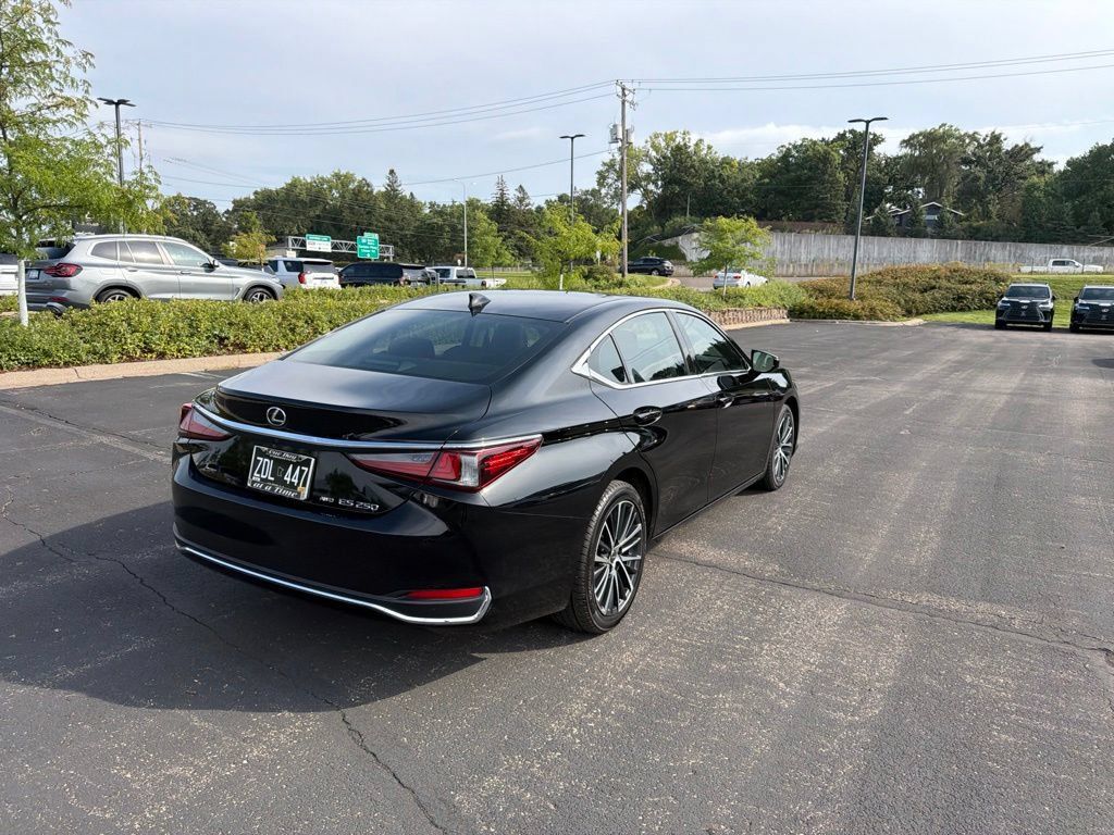 Used 2024 Lexus ES 250 w/ Premium Package AWD/4WD image 24