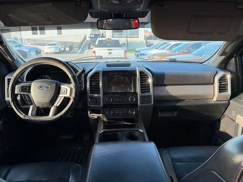 Used 2017 Ford F250 Lariat w/ Lariat Ultimate Package AWD/4WD image 5