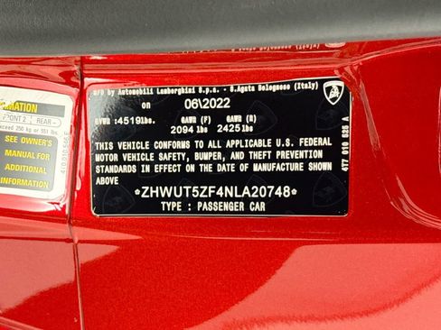 Used 2022 Lamborghini Huracan EVO RWD image 33