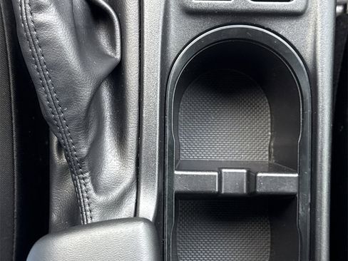 Used 2019 Subaru Impreza 2.0i Premium image 27