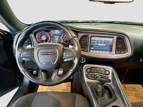 Used 2018 Dodge Challenger R/T Scat Pack w/ Driver Convenience Group image 24