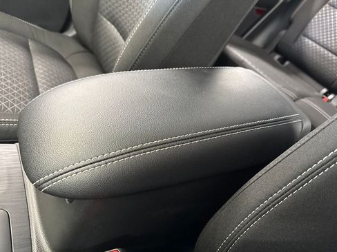 Used 2024 Ford Escape Active AWD/4WD image 29