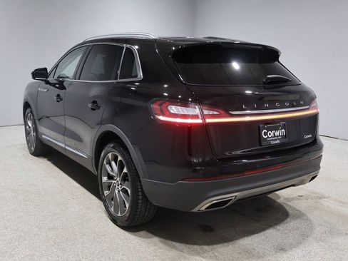 Used 2023 Lincoln Nautilus Reserve w/ Equipment Group 201A image 5