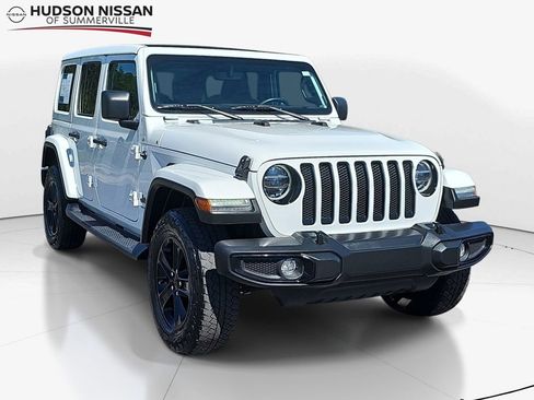 Used 2022 Jeep Wrangler Unlimited Sahara AWD/4WD image 1