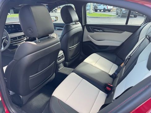 Used 2026 Cadillac CT5 Sport w/ Technology Package image 8