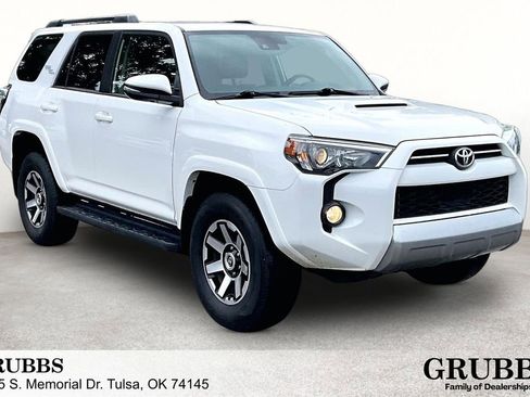 Used 2020 Toyota 4Runner TRD Off-Road Premium AWD/4WD image 1