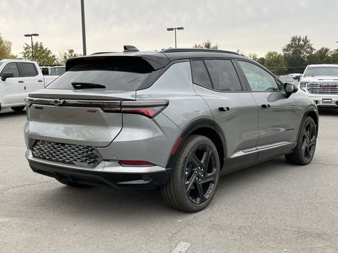 New 2026 Chevrolet Equinox EV RS image 8