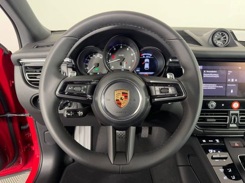 New 2026 Porsche Macan AWD/4WD image 28