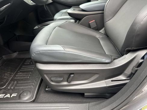 Used 2026 Nissan Leaf SV+ w/ Floor Mat Package (SV+) FWD image 28