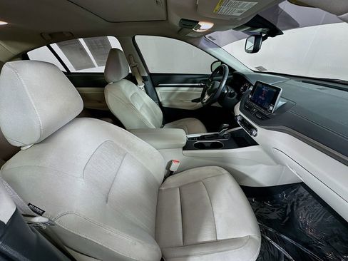 Used 2019 Nissan Altima 2.5 SV FWD image 36