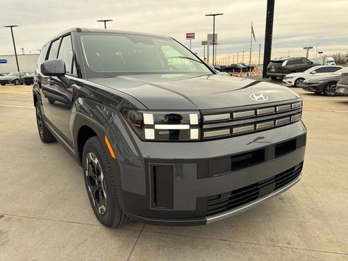 New 2026 Hyundai Santa Fe SE image 3