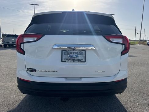 Used 2024 GMC Terrain SLE image 5