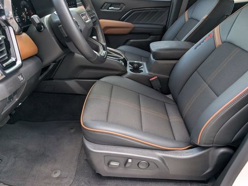 Used 2025 GMC Canyon AT4 AWD/4WD image 20