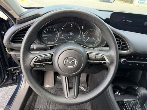Used 2024 MAZDA MAZDA3 s image 23