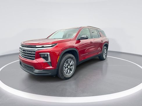 New 2025 Chevrolet Traverse LT w/ Enhanced Driving Package image 4