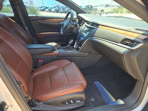 Used 2018 Cadillac XTS Luxury w/ Driver Awareness Package FWD image 21