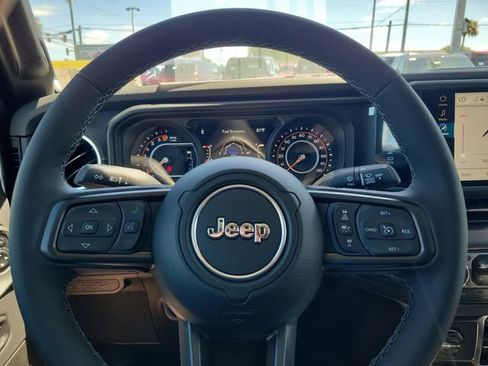 New 2026 Jeep Gladiator Sport AWD/4WD image 16