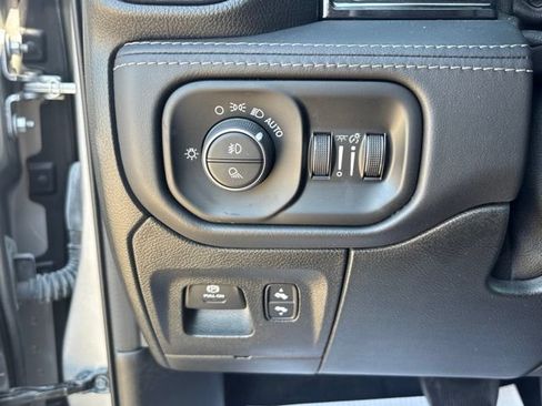 Used 2022 RAM 1500 Limited AWD/4WD image 14
