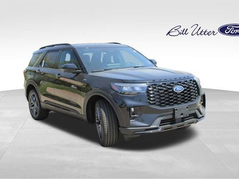 New 2026 Ford Explorer ST-Line w/ ST-Line Street Pack image 2
