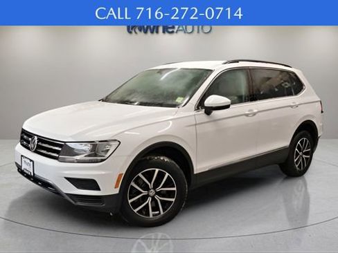 Used 2021 Volkswagen Tiguan SE image 1
