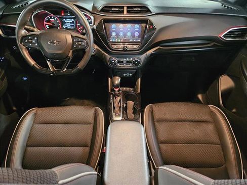 Used 2022 Chevrolet TrailBlazer RS w/ Sun and Liftgate Package image 18