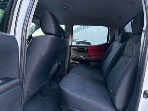 Used 2023 Toyota Tacoma SR5 AWD/4WD image 18