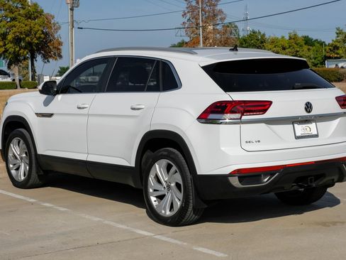 Used 2021 Volkswagen Atlas Cross Sport SEL FWD image 13