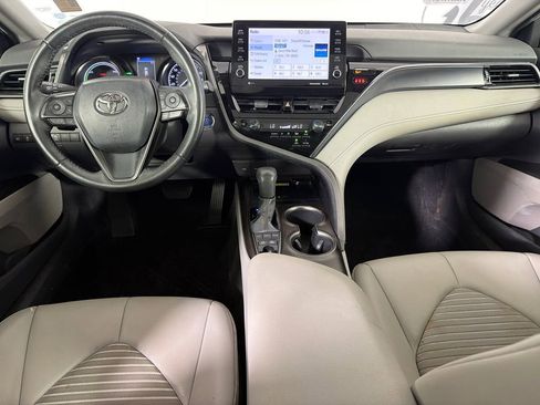 Used 2022 Toyota Camry SE w/ Audio Upgrade Package image 23
