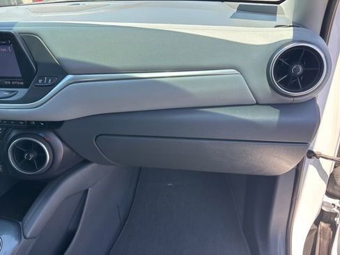 Used 2020 Chevrolet Blazer LT FWD image 27