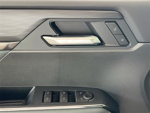 New 2026 GMC Acadia AT4 w/ Luxury Package image 13