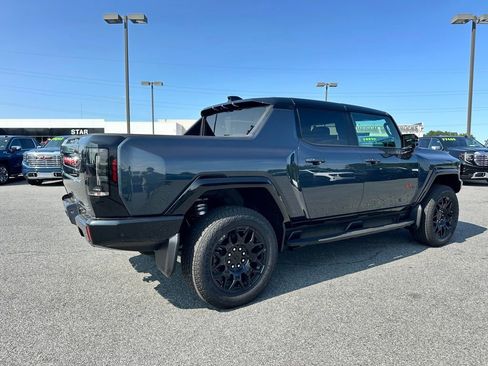 New 2026 GMC Hummer EV 4x4 Crew Cab w/ LPO, Sport Package image 10