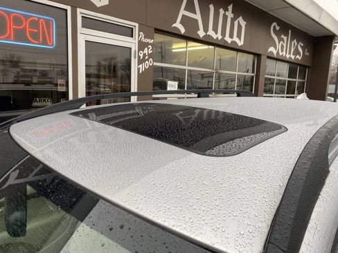 Used 2010 Volvo XC70 3.2 image 12