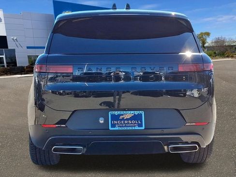Used 2025 Land Rover Range Rover Sport SE image 5