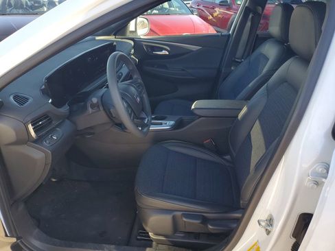 Used 2025 Buick Envista Preferred image 12